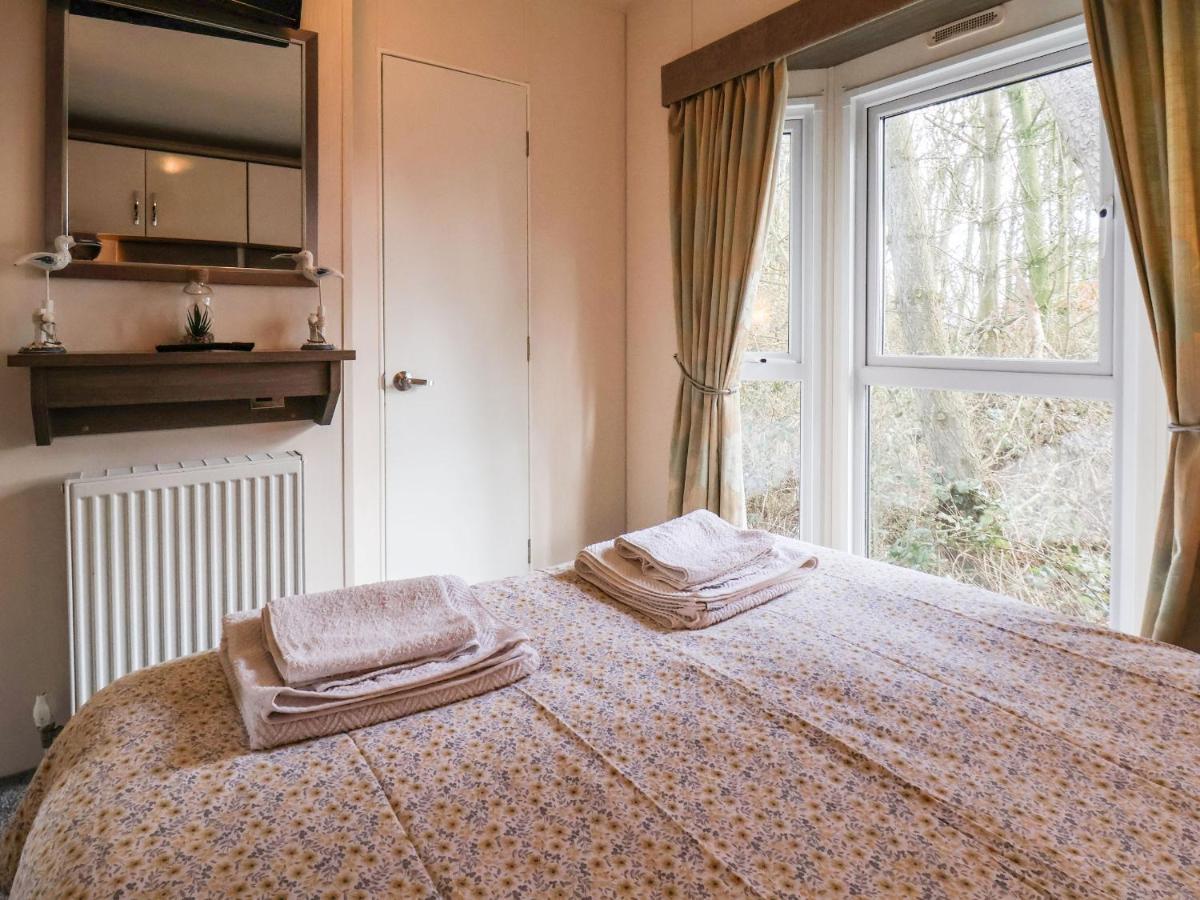 The Rodley Pines Villa Scarborough Exterior photo