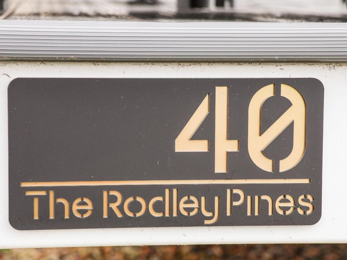 The Rodley Pines Villa Scarborough Exterior photo